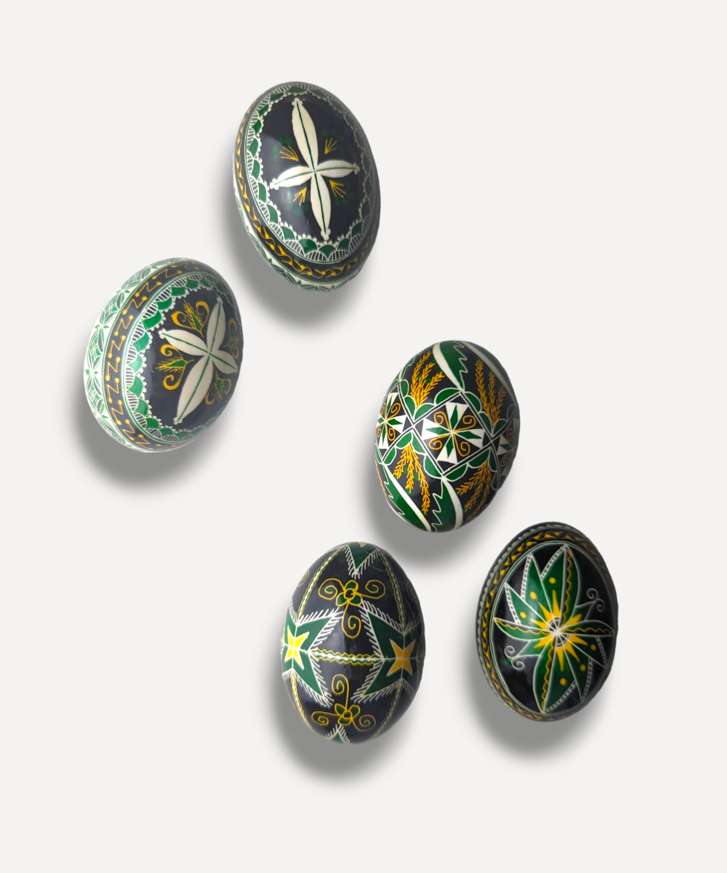 Casa De Folklore - Traditional Green Hand-Decorated Eggs