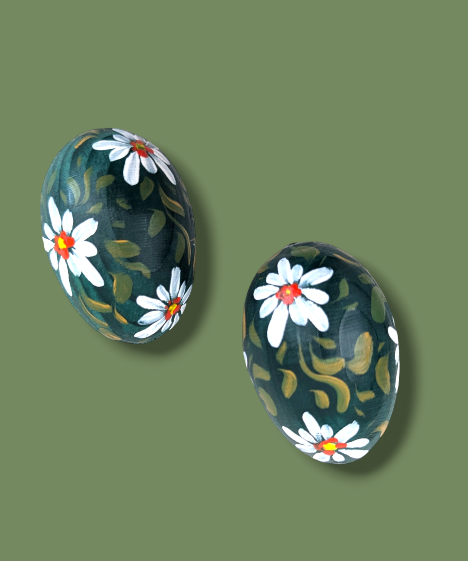 Casa De Folklore Green Daisy - Hand Painted Wooden Egg