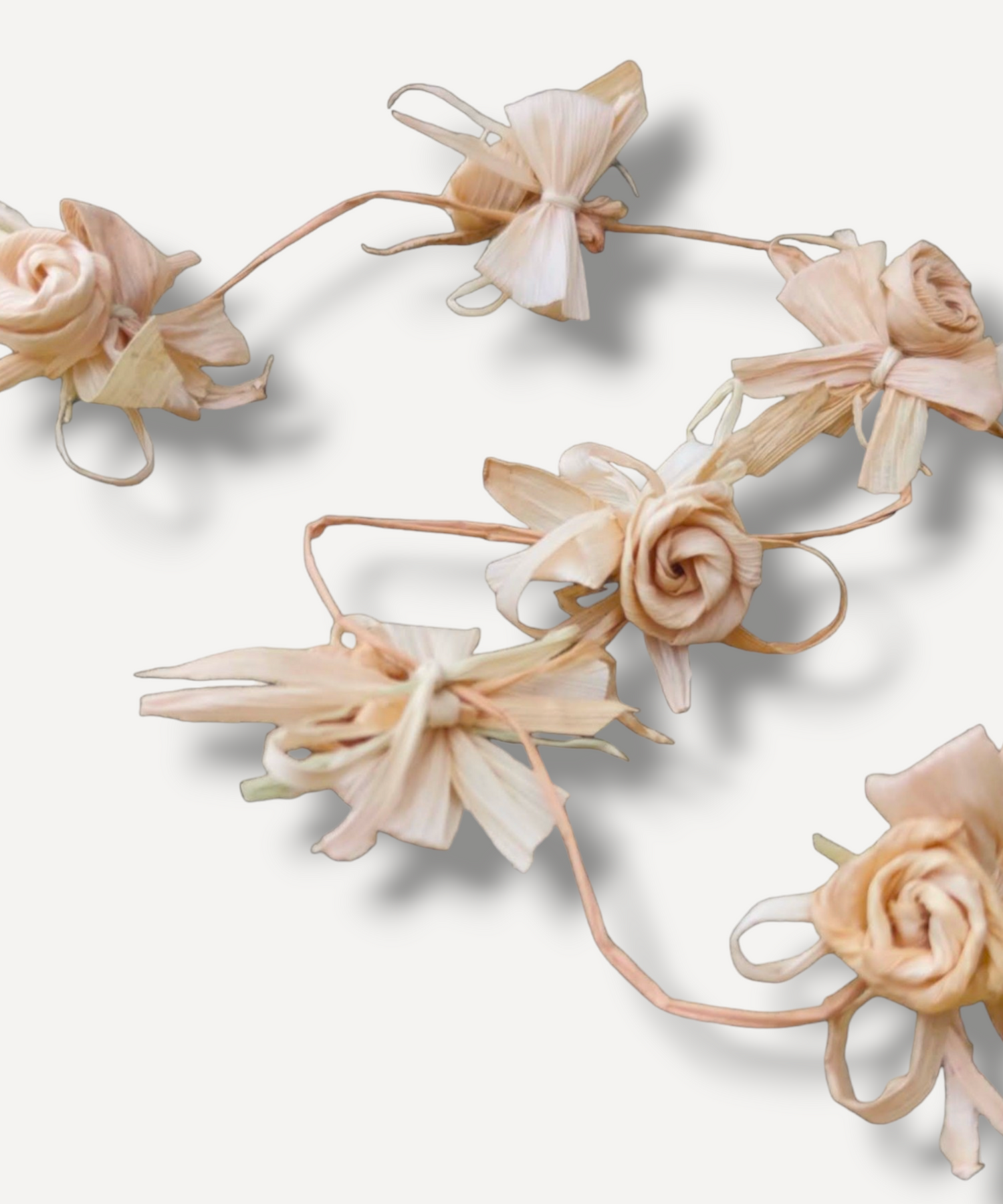 Casa De Folklore Handwoven Corn Husk Floral Garland