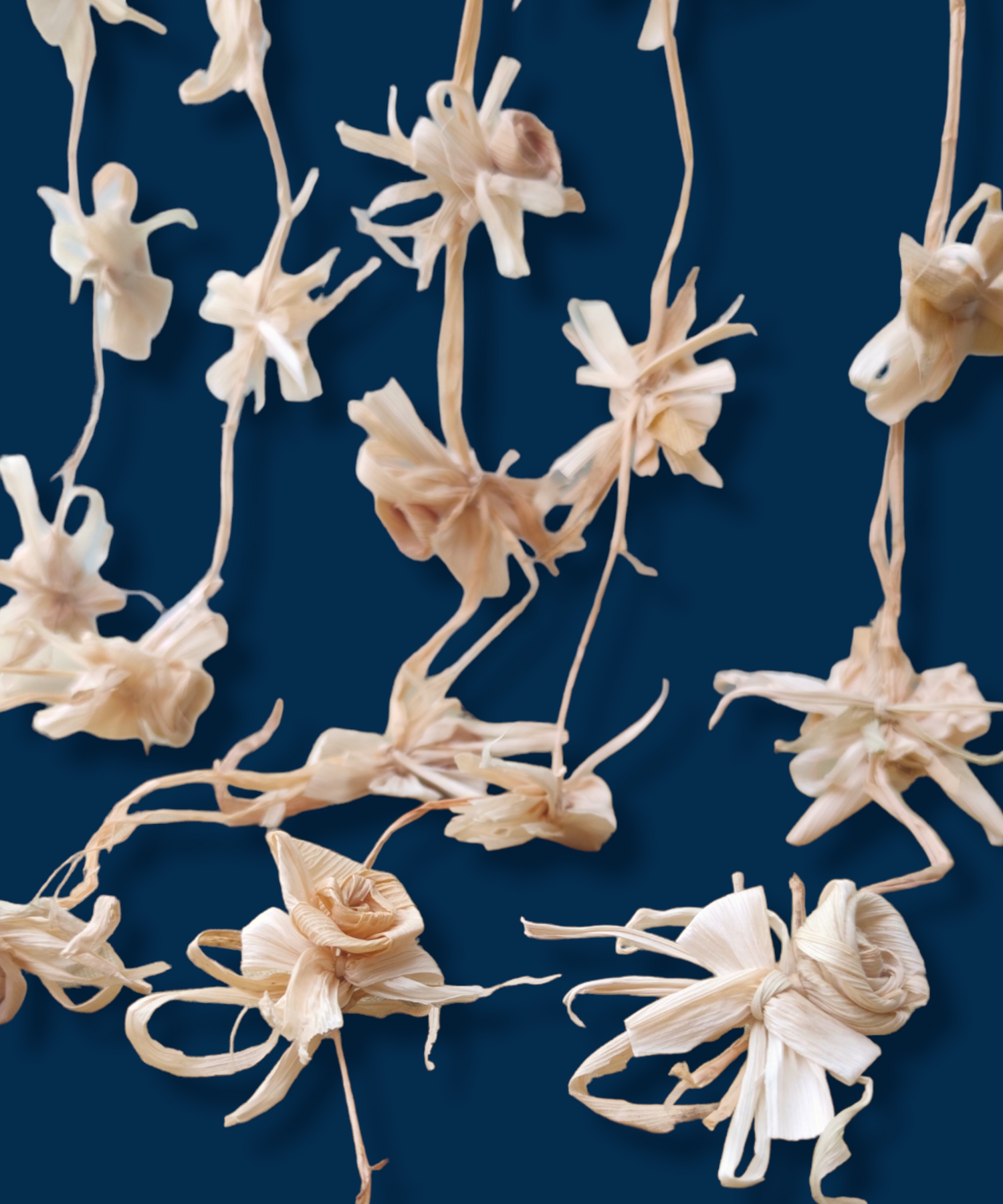 Casa De Folklore Handwoven Corn Husk Floral Garland