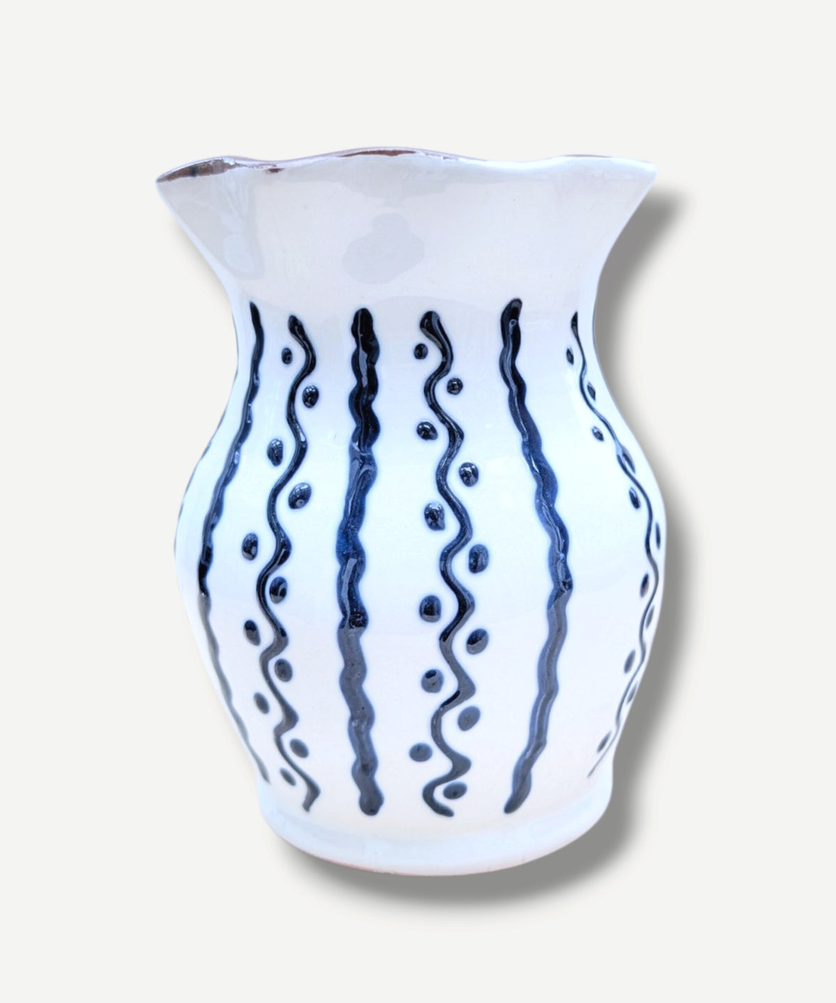 SITAR White Earthenware Vase – Blue Wavy Lines &amp; Dots